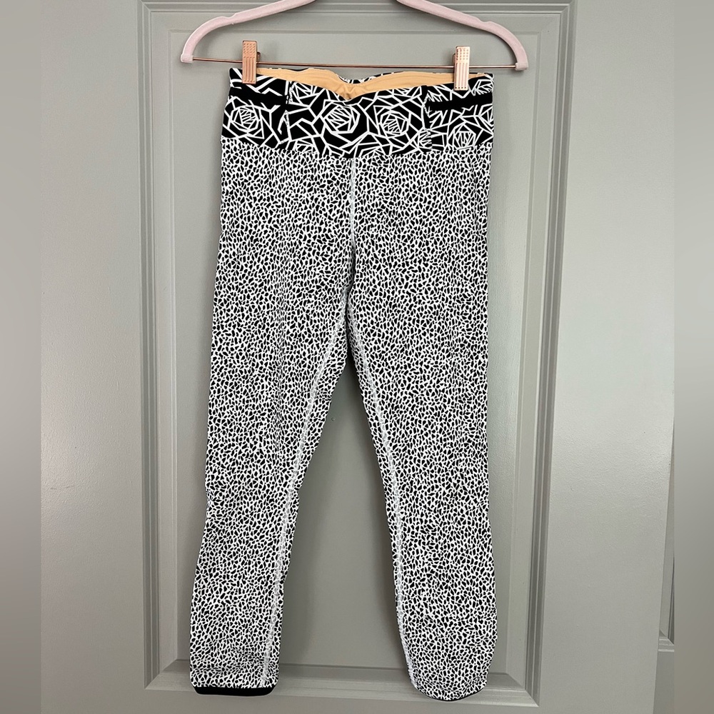 Limited edition lululemon leggings